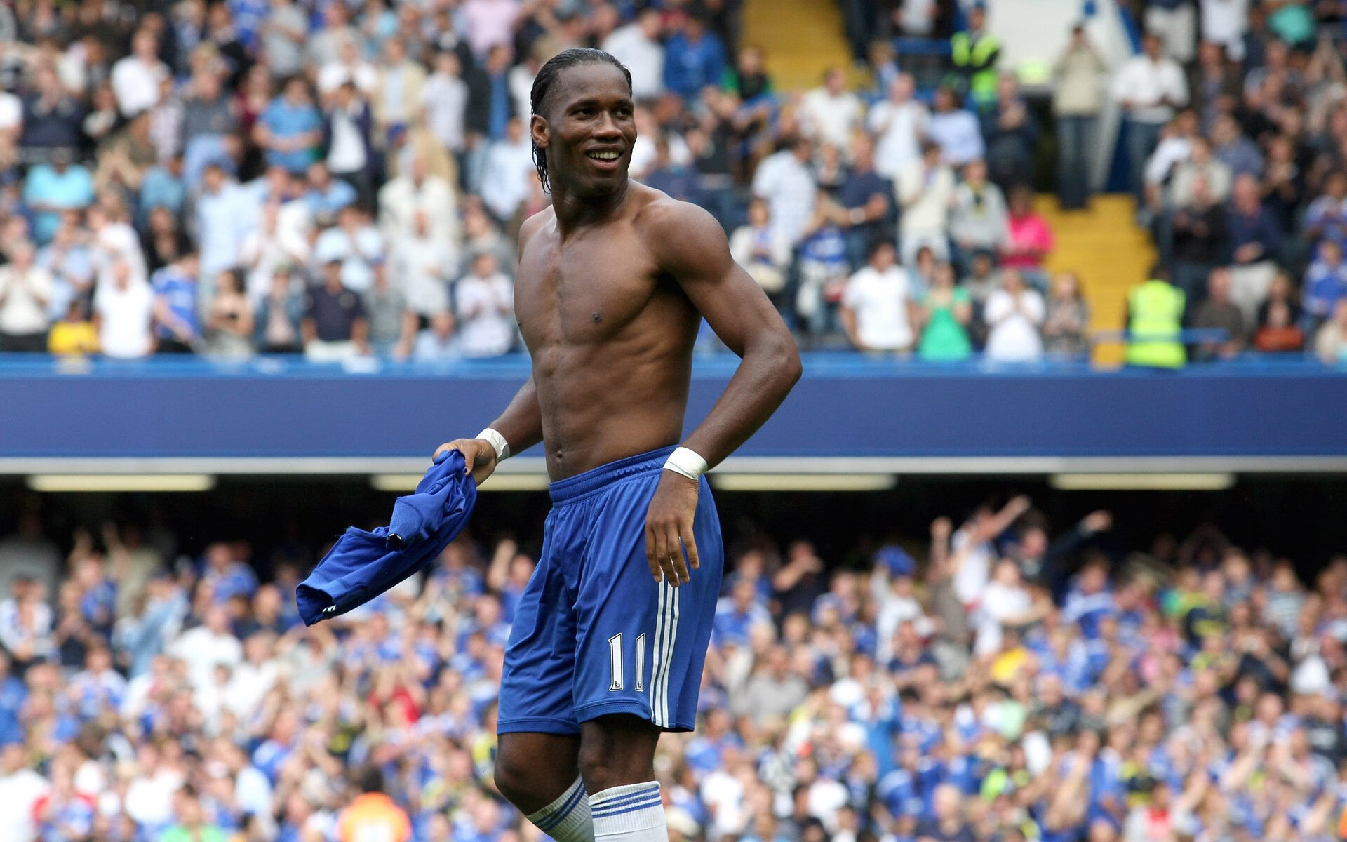 女子仰泳再演三国杀 麦基翁小胜史密斯